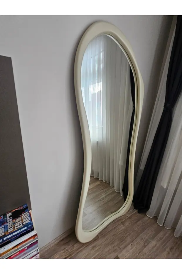 180x80 cm Asimetrik Ayaklı Ayna